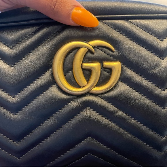 Gucci Marmont Small Matelasse Shoulder Bag - Picture 3 of 5